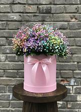 Цветочная композиция из Гипсофила и Розы в шляпной коробке в Подгородней Покровке
