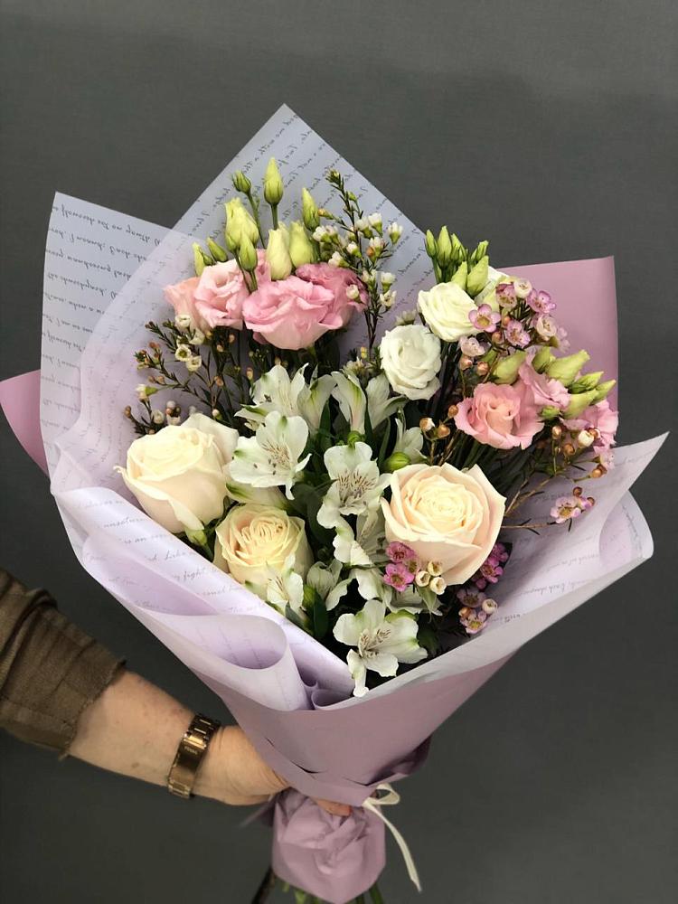 Букет цветов из: Альстромерии, Розы и Лизиантусы в Подгородней Покровке