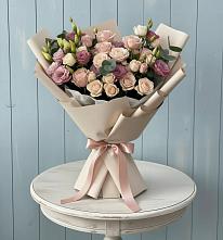Букет цветов из:  Розы и Лизиантусы в Подгородней Покровке