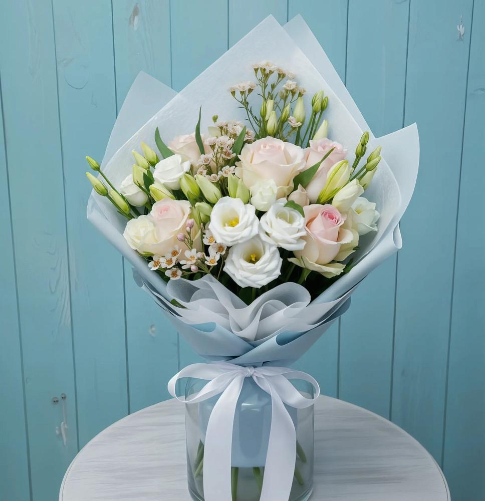 Букет цветов из: Розы и Лизиантусы в Подгородней Покровке