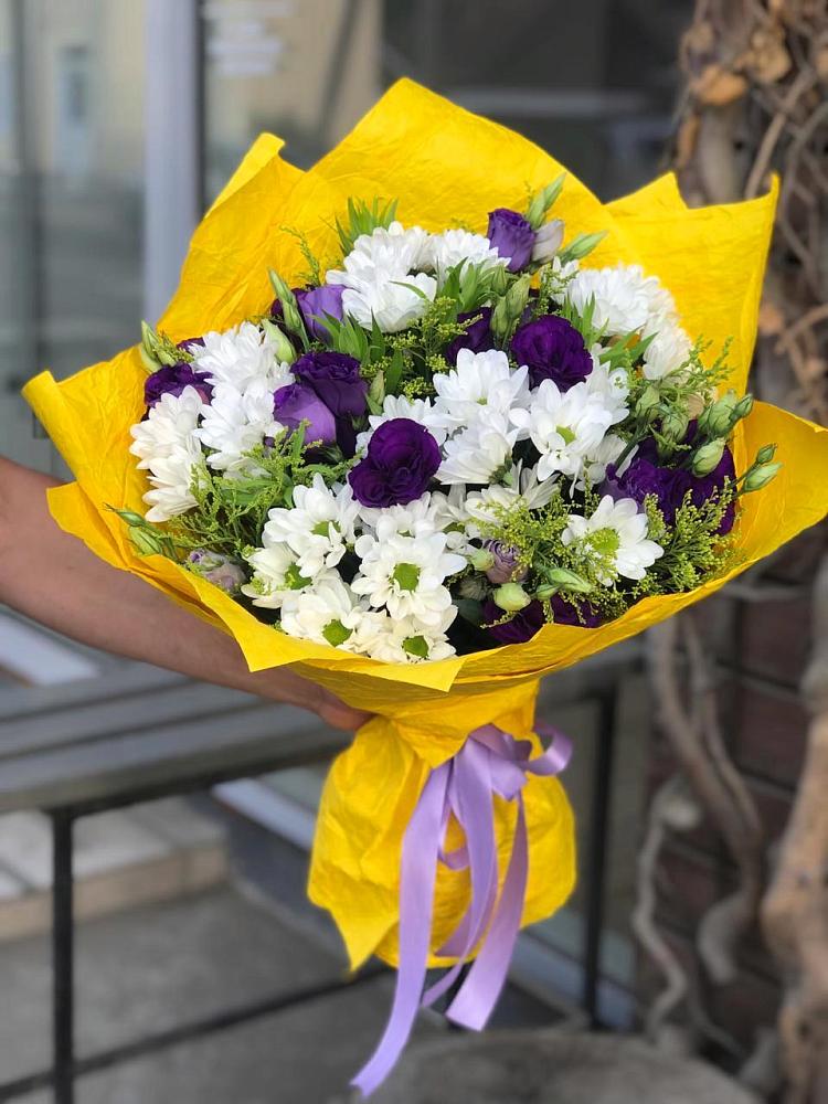 Букет цветов из: Ирисы, Хризантемы и Ромашки в Подгородней Покровке