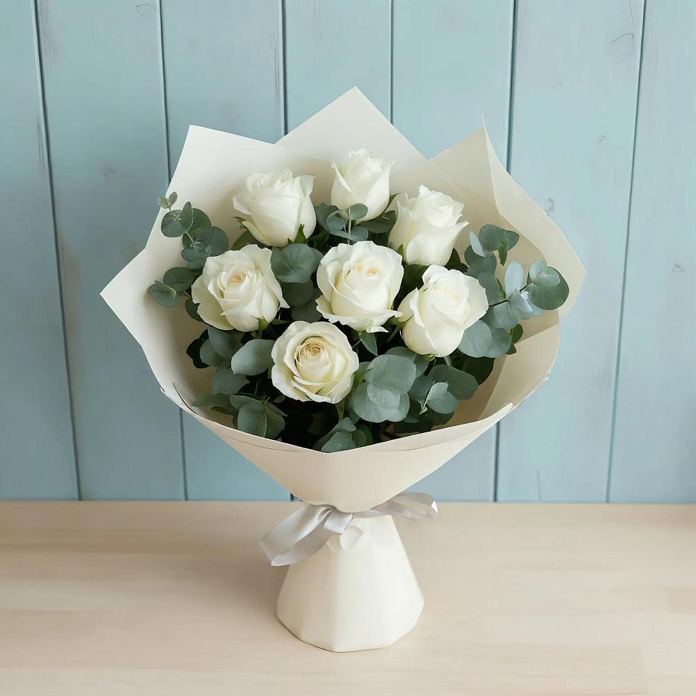Букет Белые розы в Эвкалипте в Подгородней Покровке