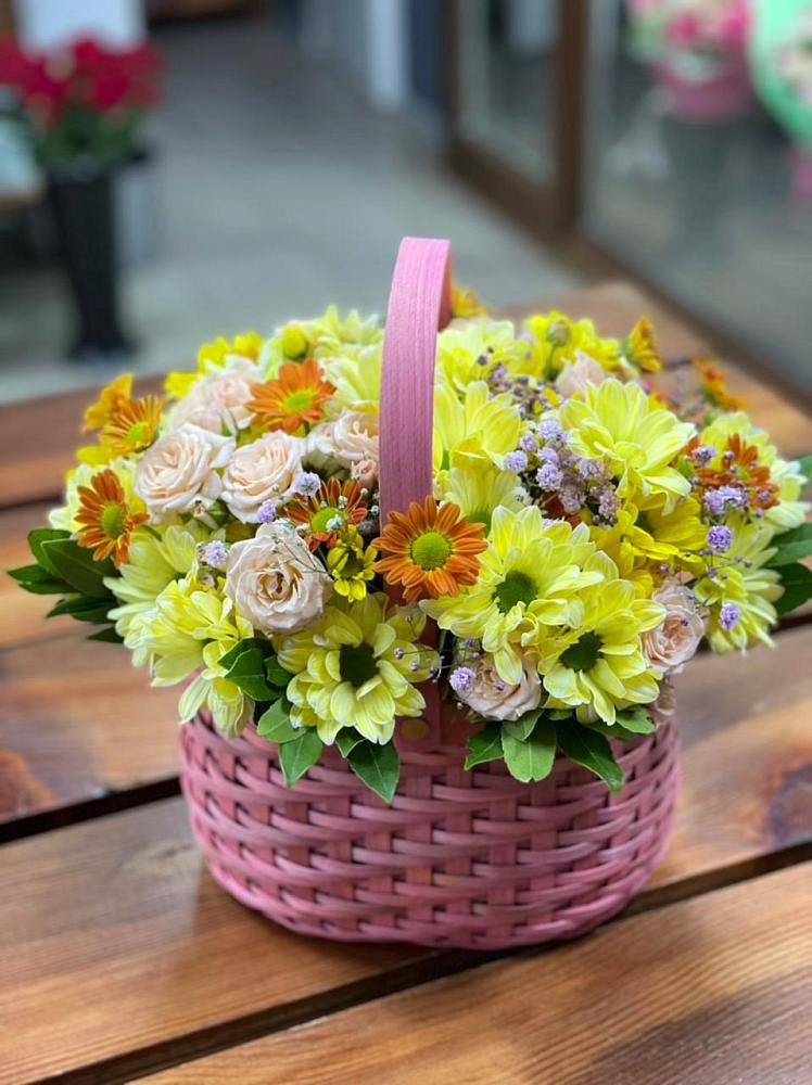 Цветочная композиция из Хризантемы и Розы в корзине в Подгородней Покровке